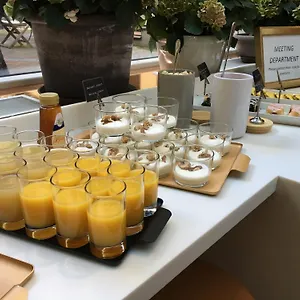 4* מלון Profilhotels